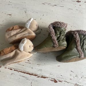 BUNDLE Baby booties and slippers.